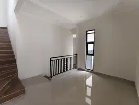 Rumah Baru 2 Lantai Modern kekinian  di Jalan Kalijati Antapani
