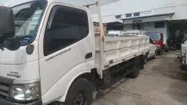 Hino Dutro 110SDL th 2016 bak triway hfxs.