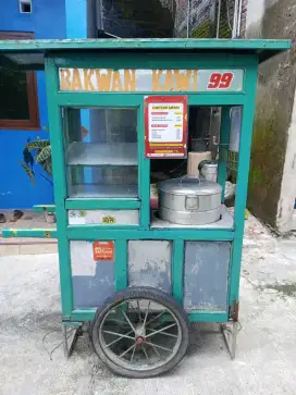 Gerobak Bakso komplit tinggal Jualan