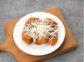 Tukang Masak Roti, Pelayan Resto dan Tukang Hias Kue Uang Tahun