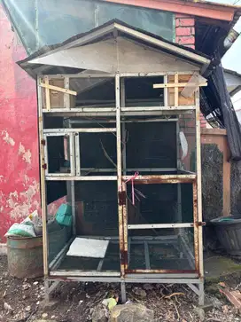 Kandang burung aviari