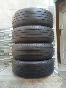 Ban 215/55 R 17 HR-V, Camry, Venture DLL