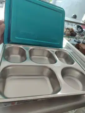 Food Trey Stainless Lokal SNI, Tinggi 6 cm, Rp.55 rb