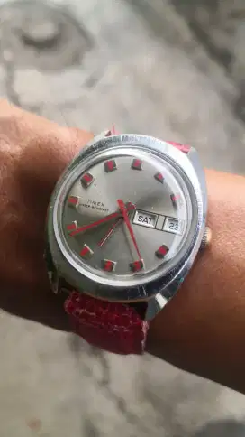 Jam tangan vintage timex marlin automatic red index number