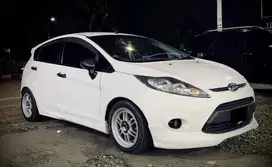 Ford Fiesta 2011 Warna Putih Transmisi Manual Modif Pajak Hidup