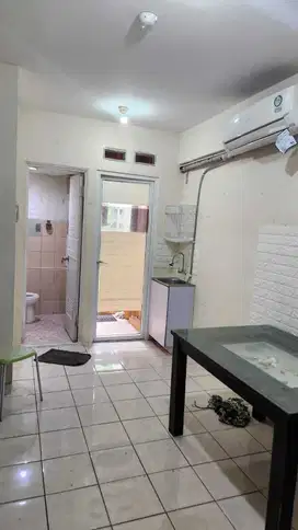 GREEN PRAMUKA SQUARE DIJUAL 2 KAMAR KOSONGAN PINO LT. 2 APART