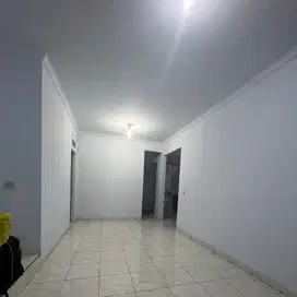 Disewakan rumah metland menteng rapi siap huni luas 150m2