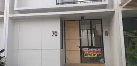 Disewakan Rumah Di Cendana Parc Lippo Karawaci
