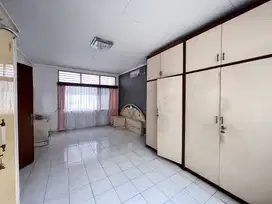 Dijual Rumah Mewah dan Terawat, Cempaka Putih