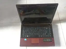 Laptop SAMSUNG R440L