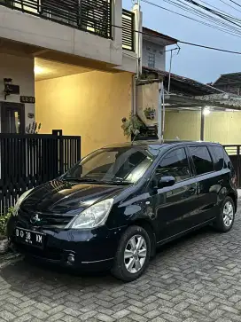 Livina xr matic 2011 nomor cantik 2 angka