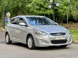 HYUNDAI GRAND AVEGA GL AT 2012