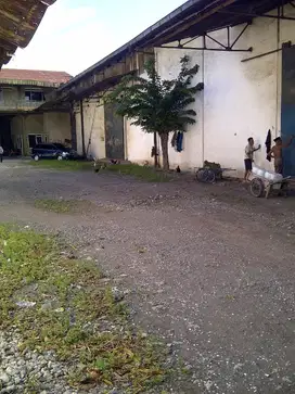 DIJUAL GUDANG DAN KANTOR PERAK SEMAMPIR SURABAYA UTARA