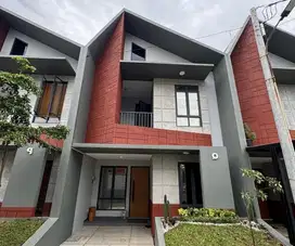 Rumah Mewah 2 Lantai di Cibinong, Bata Merah dengan Desain Mewah