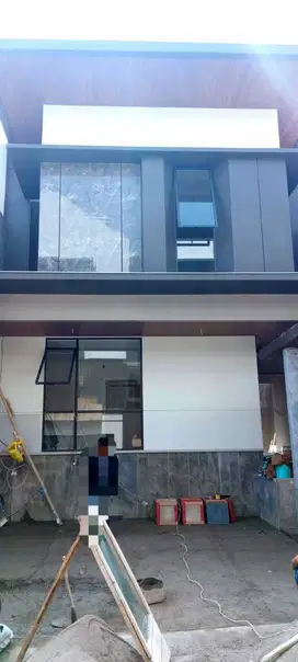 Rumah Mewah Baru Moderen SetraDuta Pasteur Kota Bandung