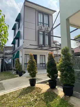 Rumah mewah 2lt 1,5M di pasar minggu jakarta selatan