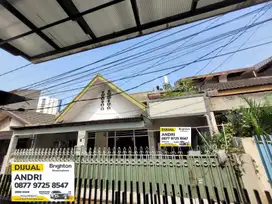 DIJUAL RUMAH 2 LANTAI DI CAWANG  9×15 (SERTIFIKAT - SHM)
