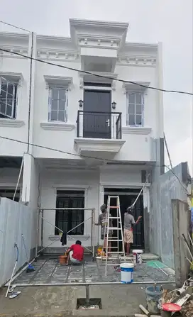 di jual rumah redy masuk mobil deket jalan utama