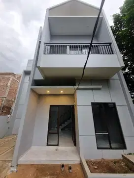 Dijual Rumah 2 Lantai Dekat ke Jalan Raya Bogor