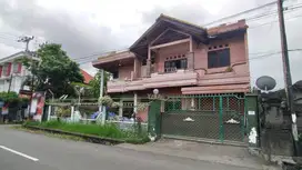 Rumah Komersill Lokasi Premium dan Langka di Gatsu 4 Denpasar, Murah