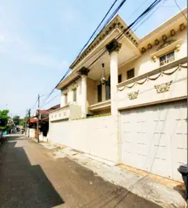 Rumah Classic nan syantiik disewakan di Tebet Timur, Jalan 2 mobil