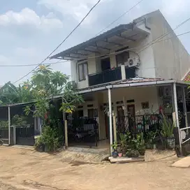 Dijual Rumah mepet UI 3menit ke pintul tol kukusan