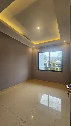 Dijual rumah brand new cantik di cluster Griya Loka BSD