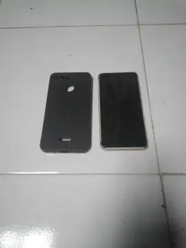 Jual hp xiaomi redmi 6 ram 4/64 GB layar 5.45versi 9