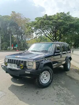 Jeep Cherokee Jeep Cherokee Sport Jeep Cherokee XJ