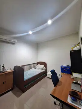 DIJUAL SEGERA RUMAH 2 LANTAI   DI TAMAN PERMATA BUANA JALAN OPAK  8X18