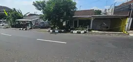 RUMAH STRATEGIS TEPI JALAN UTAMA ALUN2 UNGARAN
