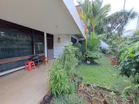 Dijual Rumah Strategis dekat Tebet Jaksel harga Nego