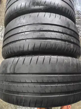 Michelin super cup2 245 35 R20