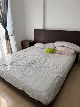 Set Tempat Tidur + 2 Nakas + Bed (Latex mix) + Lemari Pakaian Besar