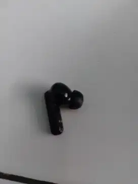 Earphone r50i bagian kiri