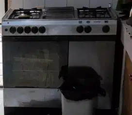 Kompor ariston 4 tungku plus oven