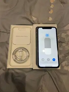 Dijual Iphone Xr White 128GB Resmi Ibox Lengkap