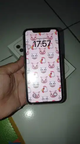 i phone 11 64 Gb putih
