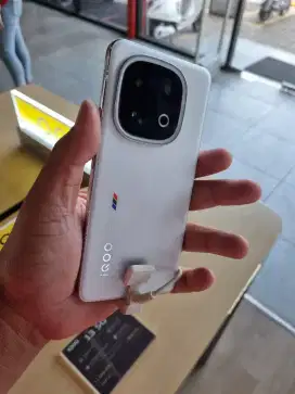 Kreditin aja Vivo Iqoo 13 16/512