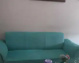 Dijual sofa plus meja