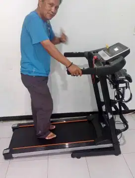 TREADMILL ELEKTRIK 3 FUNGSI MASSAGER BB 300 ALAT FITNESS BARU