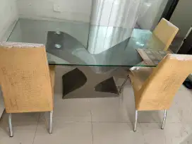 Meja makan kaca besar 2 meter + 4 buah kursi makan besi