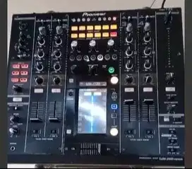 Pioneer DJM 2000 Nexus