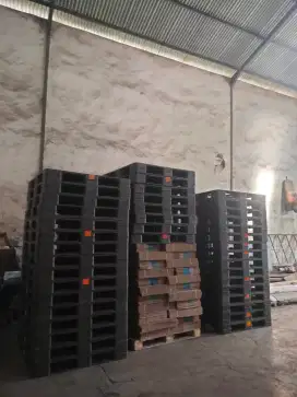 Rayhan Pallet Plastik second bagus dan murah