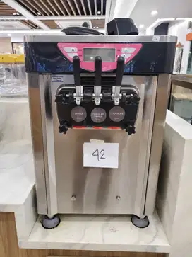 SOFT ICE CREAM/MESIN PEMBUAT ICE CREAM