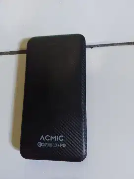 Acmic powebank 10000mAh