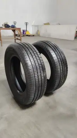 Ban Dunlop 205/65 R15