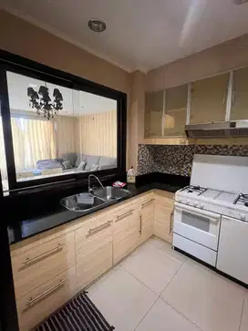 Disewakan Apartemen Paladian Park Lantai Tinggi Furnish Bagus