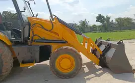 Dijual Backhoe Loader JCB 3CX ex Import tahun 2017