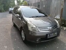 Grand Livina 1.8 Ultimate AT 2011
